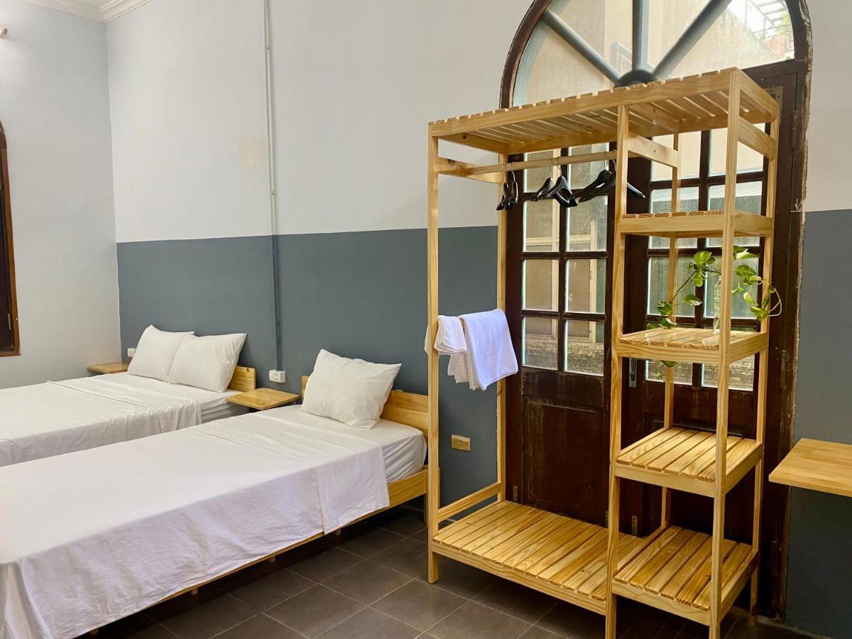 Hanoi Avana Homestay Long Bien Hanói Exterior foto